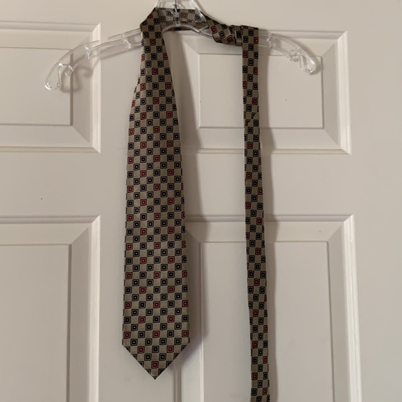 Like New Men’s Handmade Silk Neck Tie - Picture 6 of 6